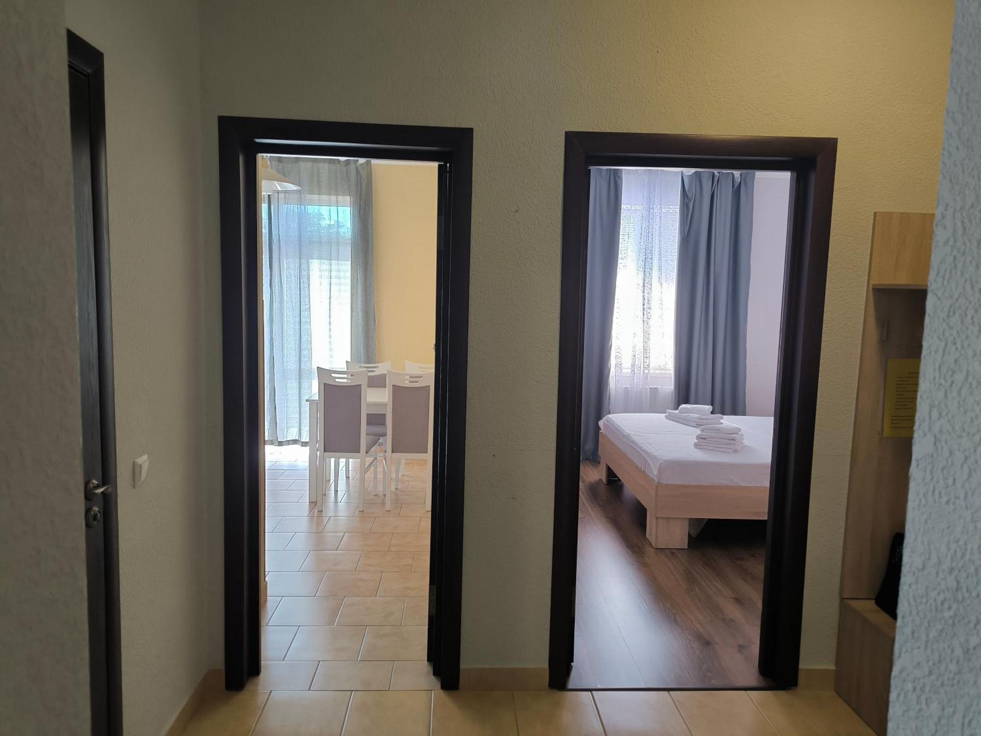 Apartments Domovik Parkaniya, 2A Mukačevo Exteriér fotografie
