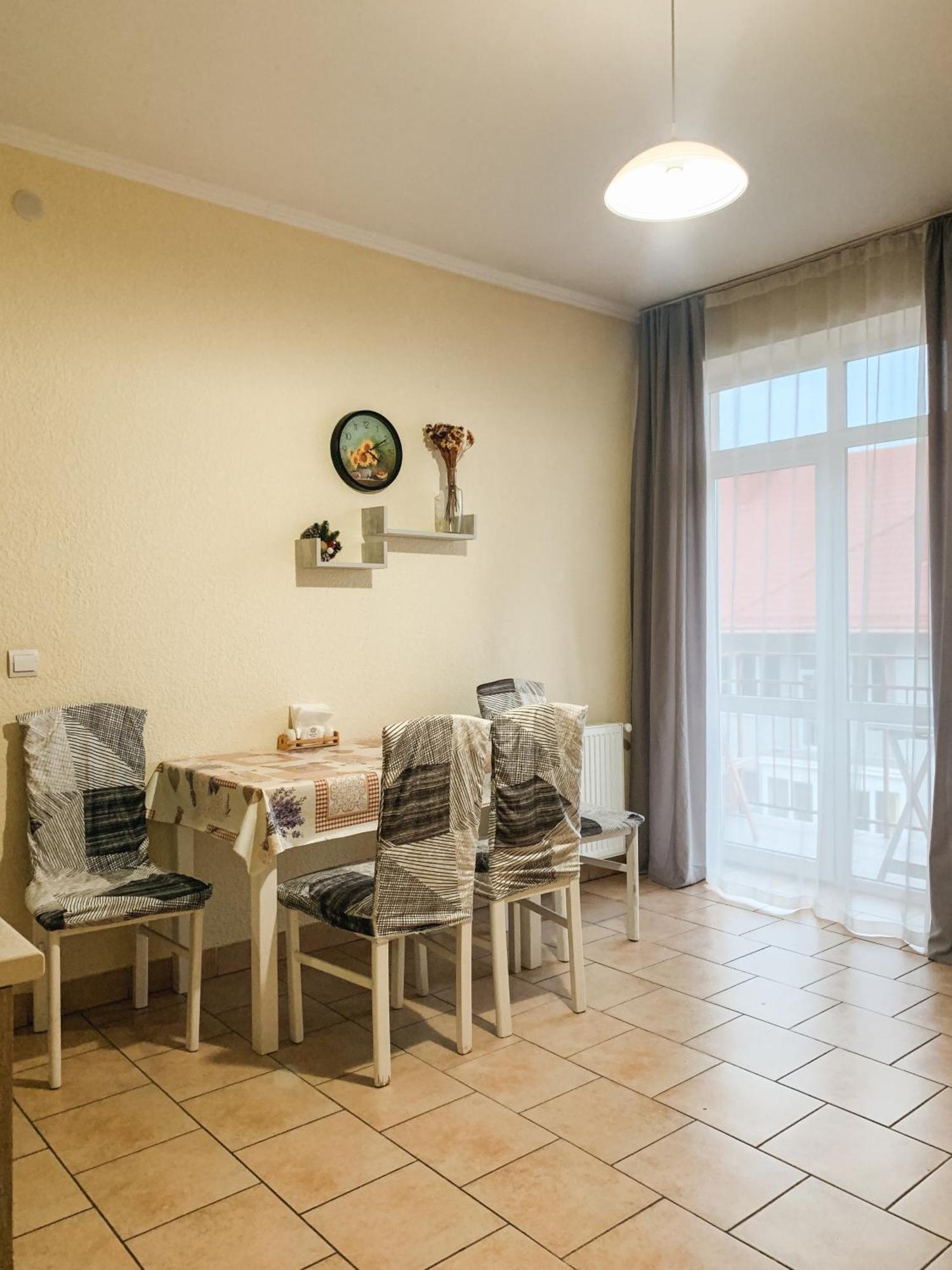 Apartments Domovik Parkaniya, 2A Mukačevo Exteriér fotografie