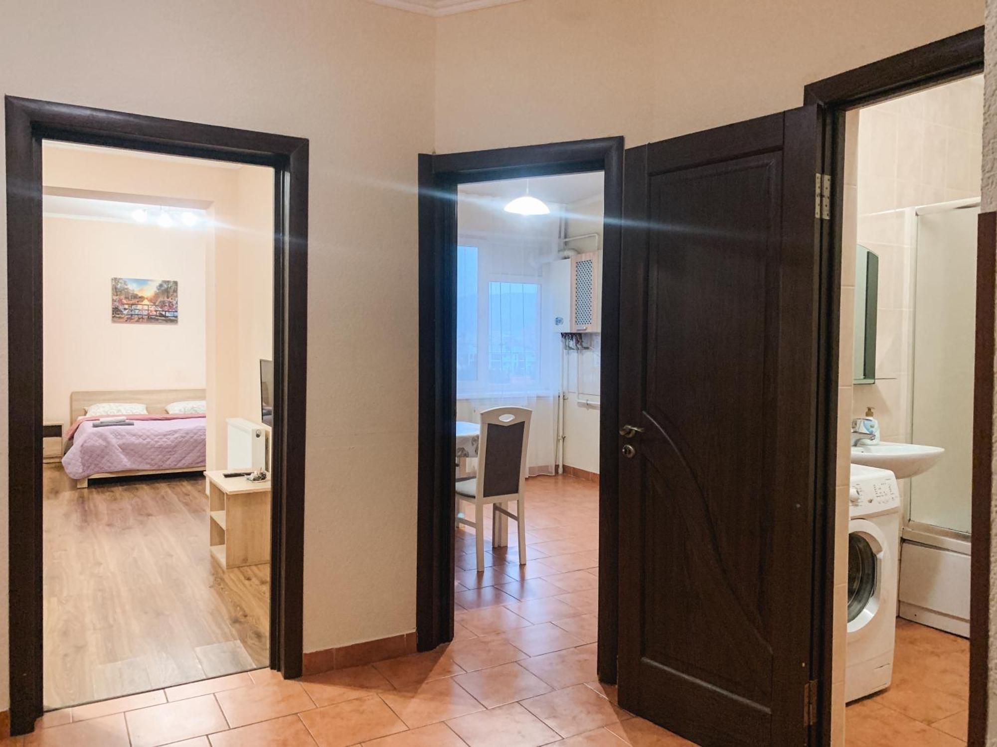 Apartments Domovik Parkaniya, 2A Mukačevo Exteriér fotografie